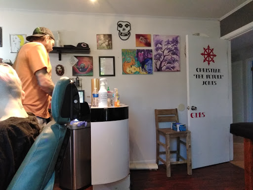 Tattoo Shop «Sacred Ink Tattoo», reviews and photos, 2707 E Court St, Flint, MI 48503, USA