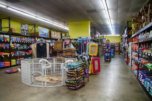 Pet Store «Pet World - Auburndale», reviews and photos, 3637 Havendale Blvd, Auburndale, FL 33823, USA