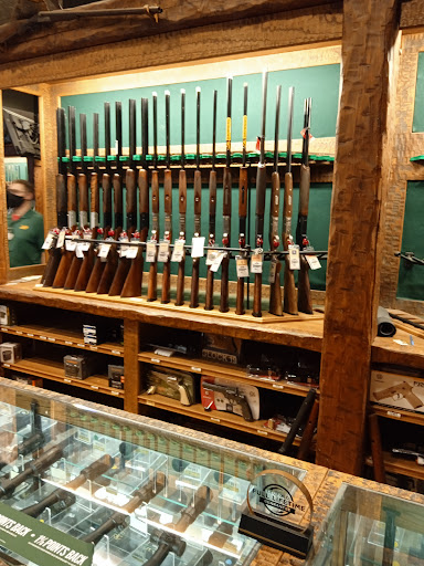 Sporting Goods Store «Bass Pro Shops», reviews and photos, 300 Cincinnati Mills Dr, Cincinnati, OH 45240, USA