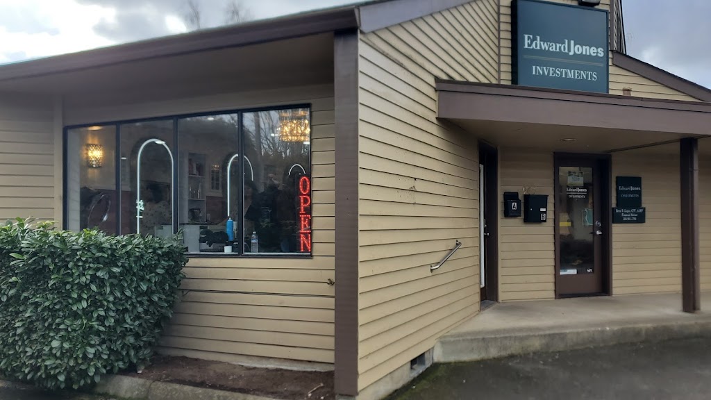 Sara's Salon And Barber 97071