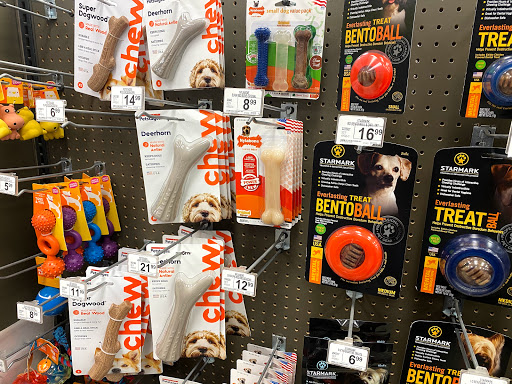 Pet Supply Store «Unleashed by Petco», reviews and photos, 520 S 23rd St, Philadelphia, PA 19146, USA