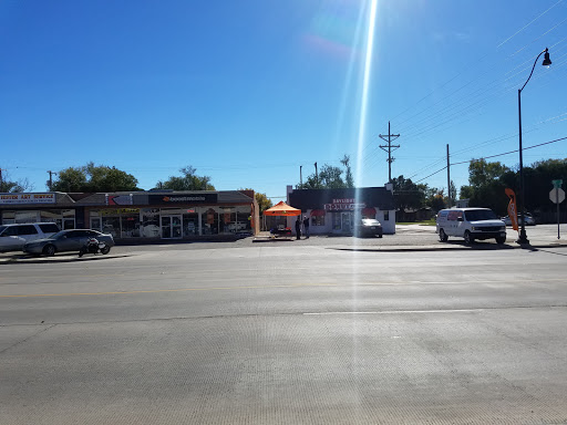 Cell Phone Store «Boost Mobile by Best Mobile», reviews and photos, 2853 34th St, Lubbock, TX 79410, USA