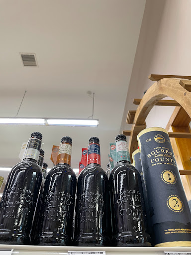 Liquor Store «Windham Wine & Spirits», reviews and photos, 1182 Main St, Willimantic, CT 06226, USA