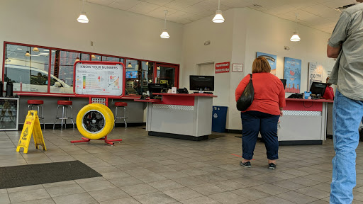 Tire Shop «Discount Tire Store - Round Rock, TX», reviews and photos, 3115 S Interstate 35, Round Rock, TX 78664, USA