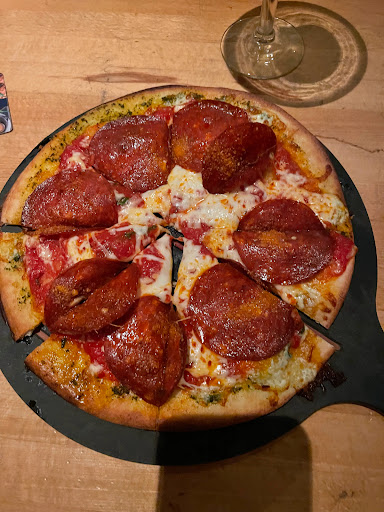 American Restaurant «Pinstripes», reviews and photos, 3849 Gallagher Dr, Edina, MN 55435, USA