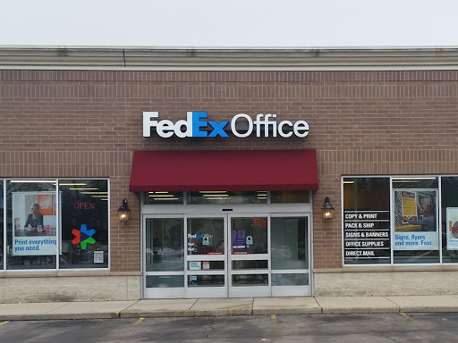 Print Shop «FedEx Office Print & Ship Center», reviews and photos, 210 N 8th St, West Dundee, IL 60118, USA