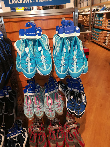 Marine Supply Store «West Marine», reviews and photos, 17641 Biscayne Blvd, Aventura, FL 33160, USA