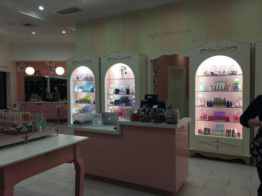 Cosmetics Store «Benefit Cosmetics Boutique & Brow Bar», reviews and photos, 4022 Villanova St, Dallas, TX 75225, USA
