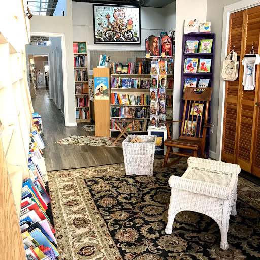 Book Store «Winchester Book Gallery», reviews and photos, 185 N Loudoun St, Winchester, VA 22601, USA