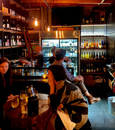 Wine Bar «Venice Beach Wines», reviews and photos, 529 Rose Ave, Venice, CA 90291, USA