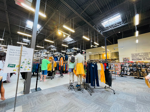 Camping Store «REI», reviews and photos, 7531 North Point Pkwy, Alpharetta, GA 30022, USA