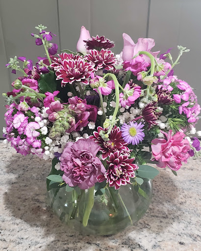 Florist «Carrolls Florist of Beverly», reviews and photos, 385 Cabot St, Beverly, MA 01915, USA