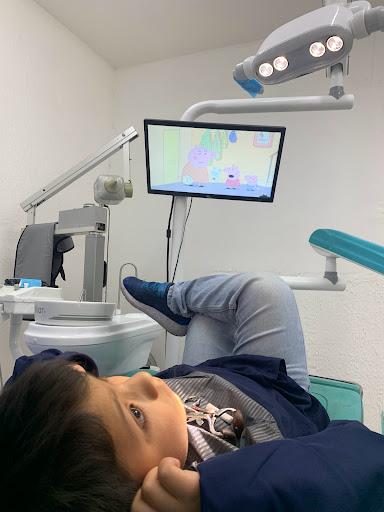 DENTISTA PARA NIÑOS Y ADOLESCENTES