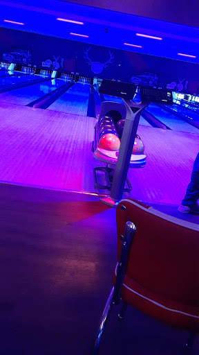 Bowling Alley «Brunswick Zone Chesterfield Lanes», reviews and photos, 176 Four Seasons Shopping Center, Chesterfield, MO 63017, USA