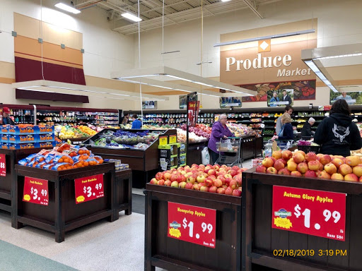 Grocery Store «Fred Meyer», reviews and photos, 777 NW Kings Blvd, Corvallis, OR 97330, USA