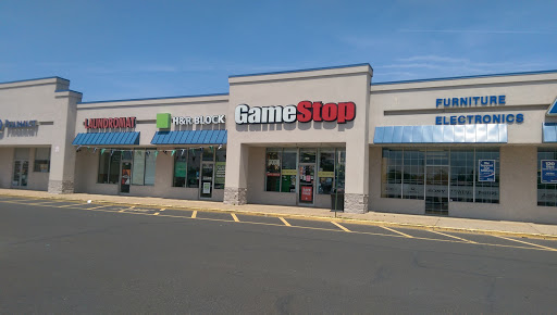 GameStop, 230 Commerce Cir, Bristol, PA 19007, USA, 