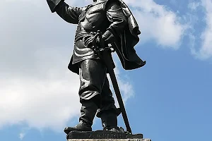 Samuel de Champlain Statue image