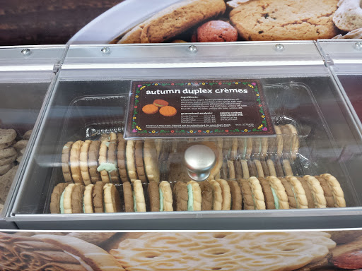 Pet Supply Store «Unleashed by Petco», reviews and photos, 3300 Lakeshore Ave, Oakland, CA 94610, USA