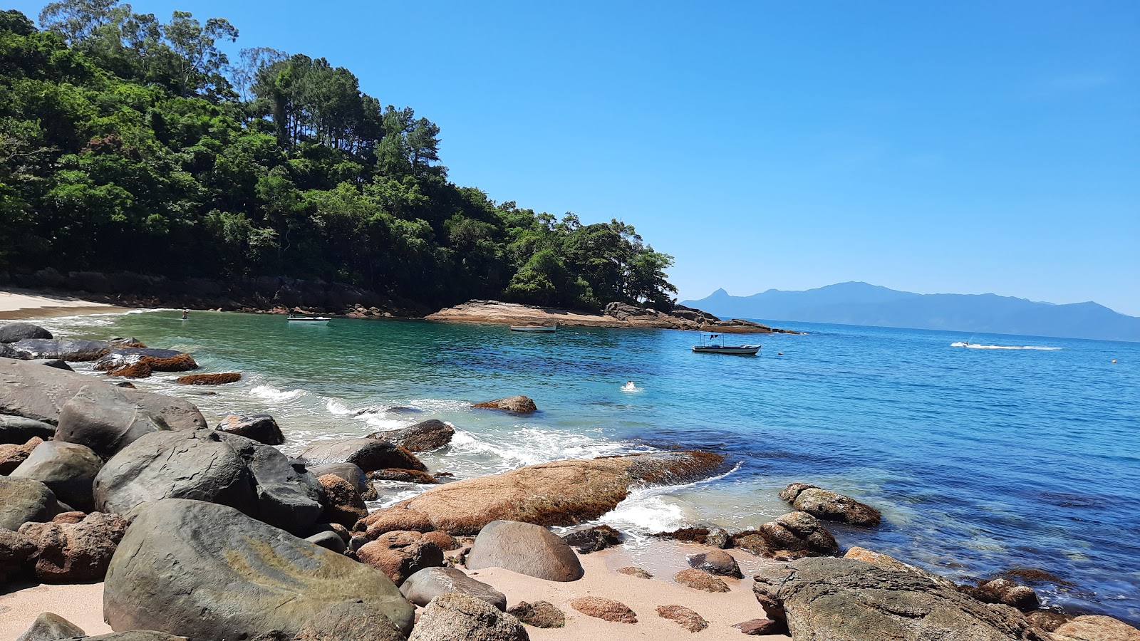 Praia Saco das Bananas'in fotoğrafı vahşi alan