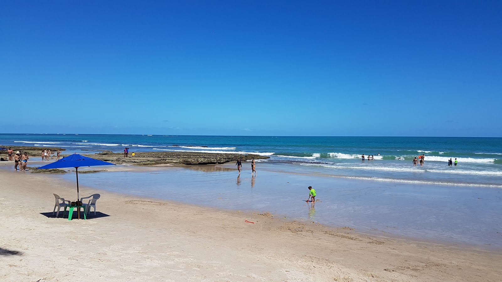 Foto di Praia dos Carneiros con una superficie del sabbia luminosa