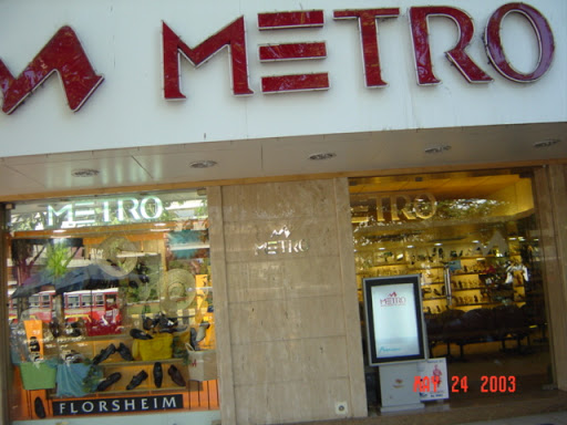 मेट्रो शूज
