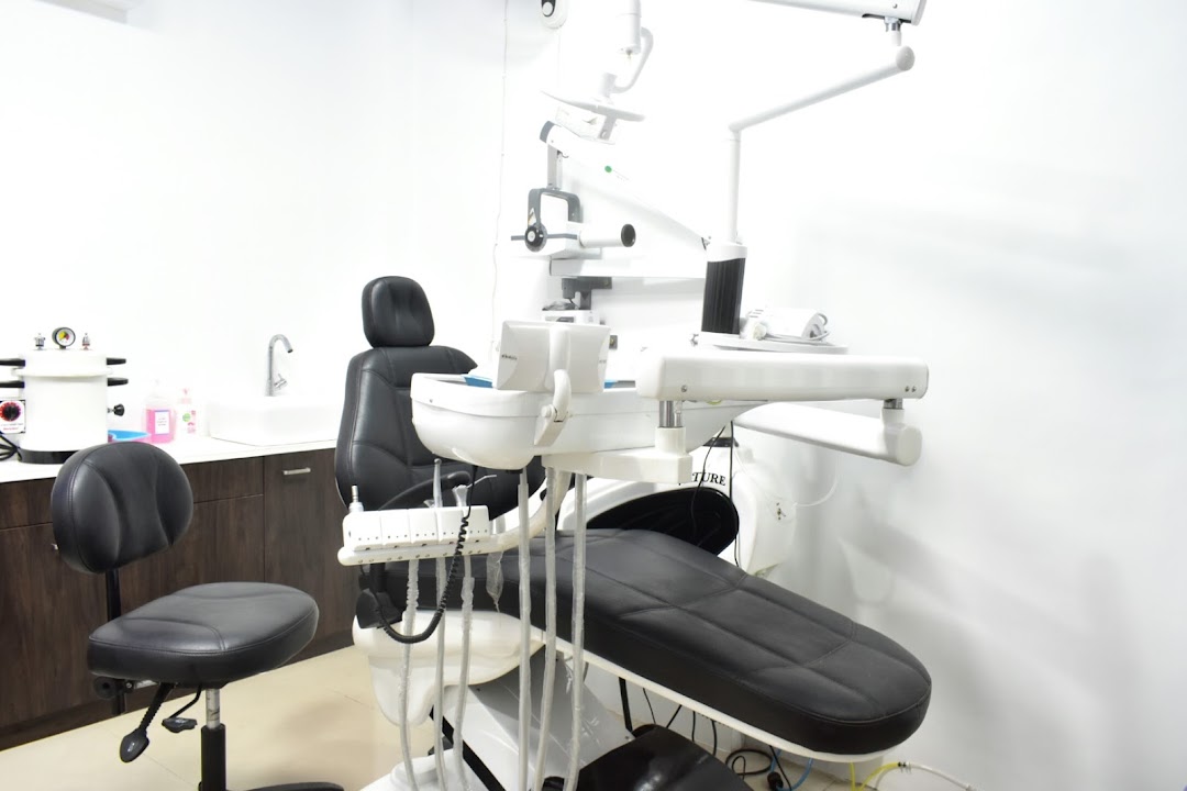 DentaSmile Dental & Implant Hub (AUC DENTAL)
