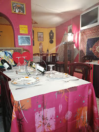 Atmosphère du KASHMIR FONTAINEBLEAU Restaurant indien recommandé Gault Millau Petit Futé 2024 - n°15