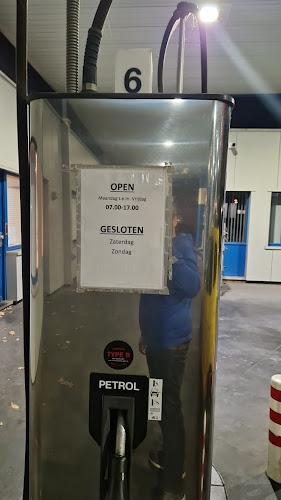 Beoordelingen van Van Raak Benzinestation en depot in Hasselt - Tankstation