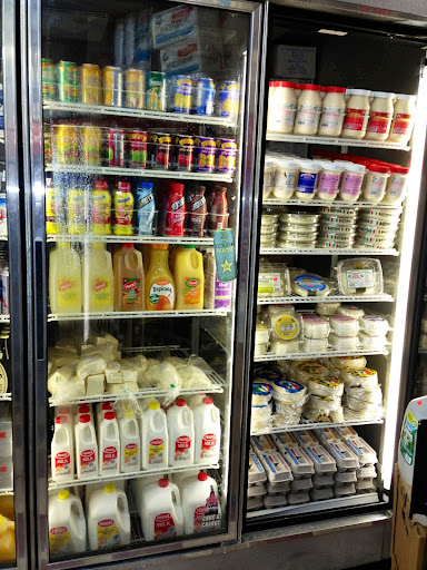 Grocery Store «La Bodega Latina Grocery Store», reviews and photos, 863 Congress St, Portland, ME 04102, USA