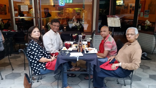 Latin American Restaurant «De La Vega Restaurante y Galeria», reviews and photos, 128 N Woodland Blvd, DeLand, FL 32720, USA