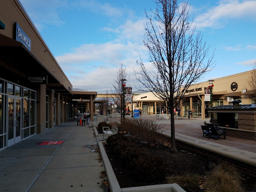 Fashion Accessories Store «Michael Kors», reviews and photos, 1650 Premium Outlet Blvd #1800, Aurora, IL 60502, USA