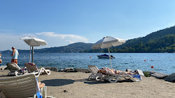 Foto von Spiaggia Solcio di Lesa teilweise hotelbereich