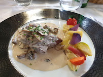 Blanquette de veau du Restaurant gastronomique Auberge Fleurie à Châlonvillars - n°14