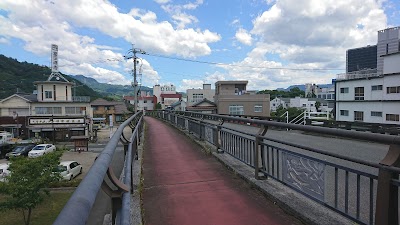 原鶴水辺広場 駐車場