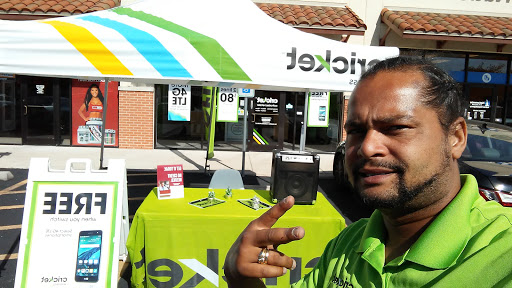 Cell Phone Store «Cricket Wireless Authorized Retailer», reviews and photos, 11219 Potranco Rd #106, San Antonio, TX 78253, USA