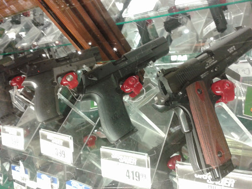 Sporting Goods Store «Bass Pro Shops», reviews and photos