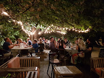 Atmosphère du Restaurant français La Bastide du Grand Tilleul à Mérindol - n°15