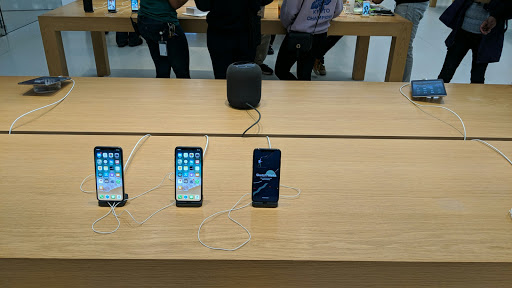 Computer Store «Apple Montgomery Mall», reviews and photos, 7101 Democracy Blvd, Bethesda, MD 20817, USA