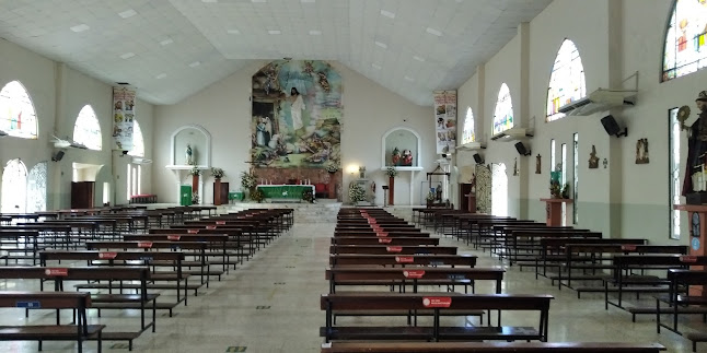 Opiniones de Iglesia Católica Santa Ana en Samborondón - Iglesia