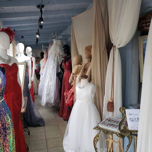 Bridal Shop «Hem and Her Bridal», reviews and photos, 4004 N Stone Ave, Tucson, AZ 85705, USA