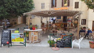Photo n°44 de Cafe de la paix à Belgodère ()