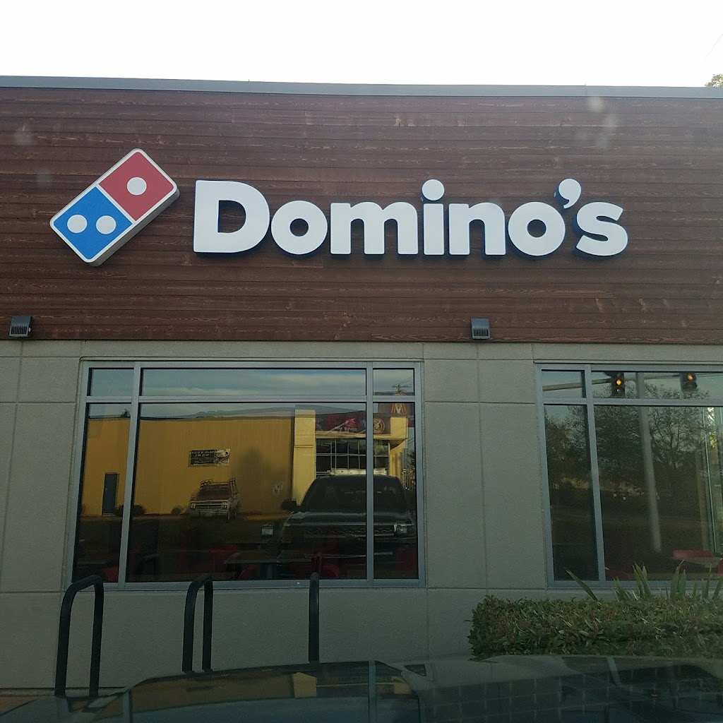 Domino's Pizza 97402