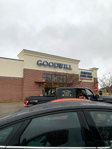 Thrift Store «Goodwill», reviews and photos