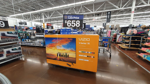 Department Store «Walmart Supercenter», reviews and photos, 4700 135th St, Crestwood, IL 60445, USA