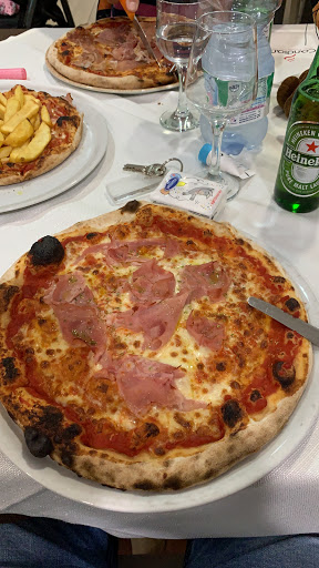 Bar Pizzeria Candiano in Portopalo di Capo Passero, Libero consorzio comunale di Siracusa