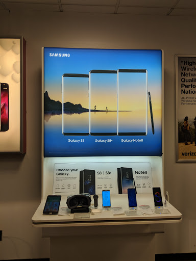 Cell Phone Store «Verizon Wireless Retailer / Wireless Depot», reviews and photos, 22 N Main St, New City, NY 10956, USA