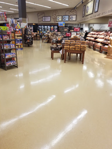 Supermarket «Giant Eagle Supermarket», reviews and photos, 5990 University Blvd #4, Coraopolis, PA 15108, USA