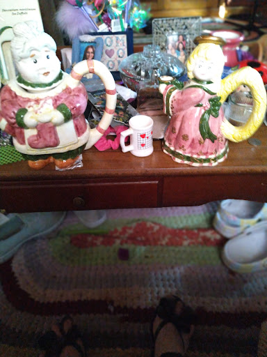 Thrift Store «Helping Hand Mission FL», reviews and photos