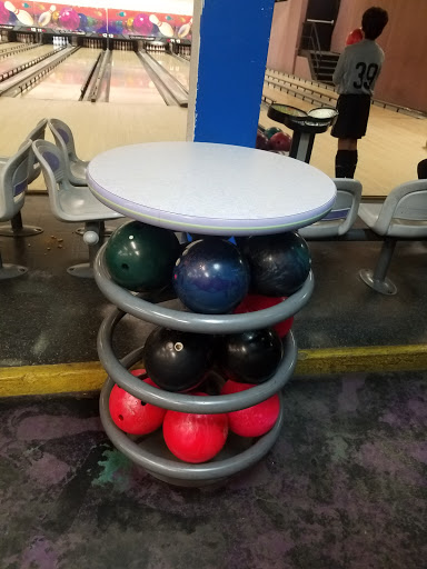 Bowling Alley «Shell Lanes», reviews and photos, 1 Bouck Ct, Brooklyn, NY 11223, USA