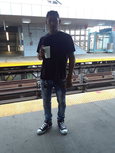 Clothing Store «Ross Dress for Less», reviews and photos, 20 N West End Blvd, Quakertown, PA 18951, USA